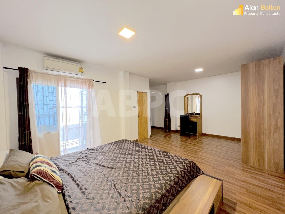 3 Bed 3 Bath Townhouse In Jomtien photo 6