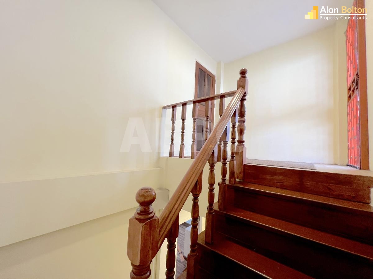 3 Bed 3 Bath Townhouse In Jomtien photo 34