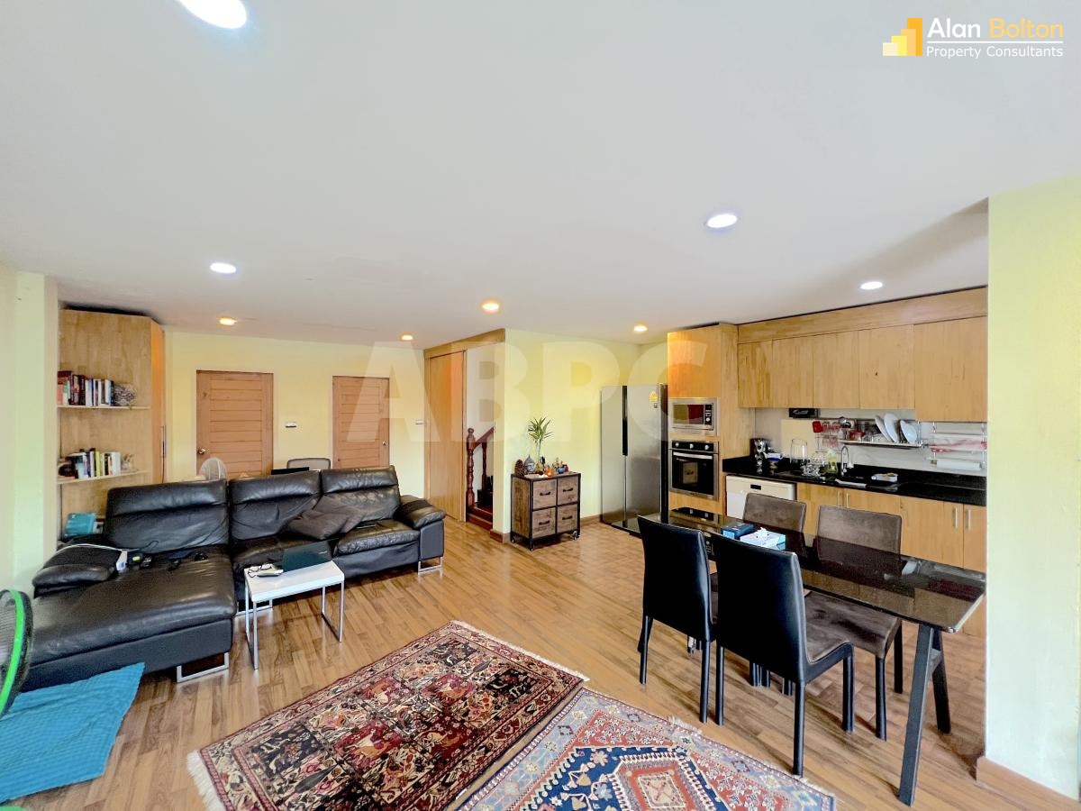 3 Bed 3 Bath Townhouse In Jomtien photo 11