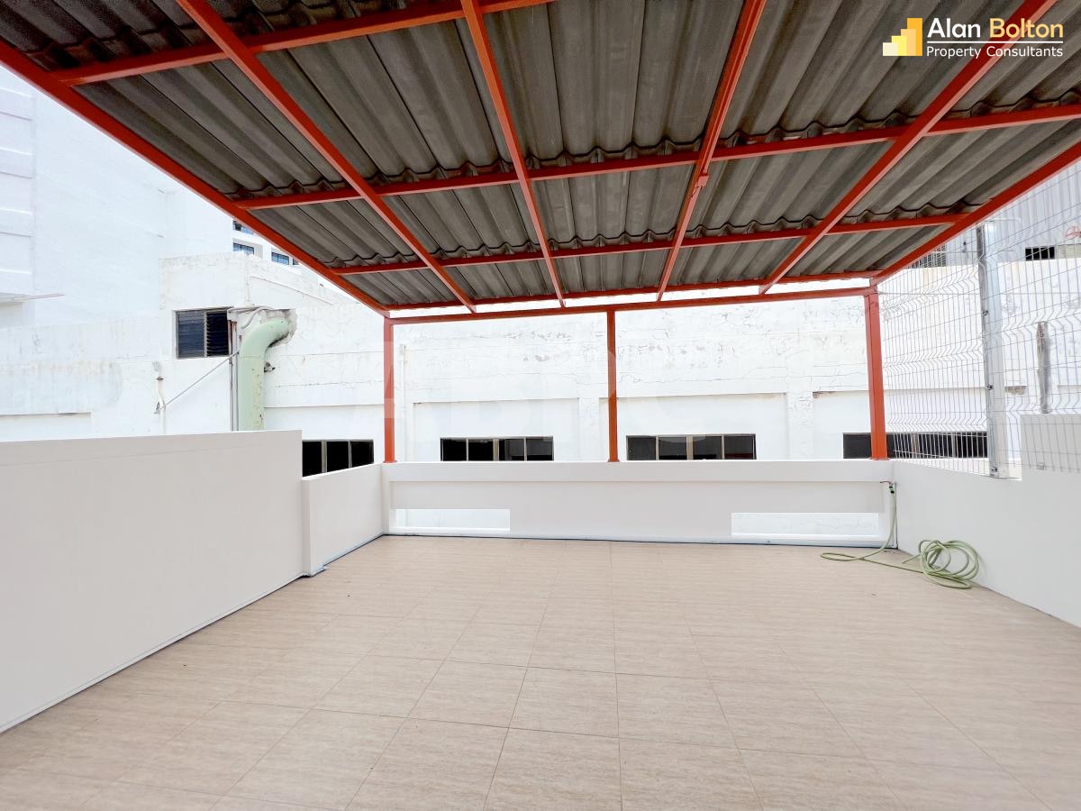 3 Bed 3 Bath Townhouse In Jomtien photo 5