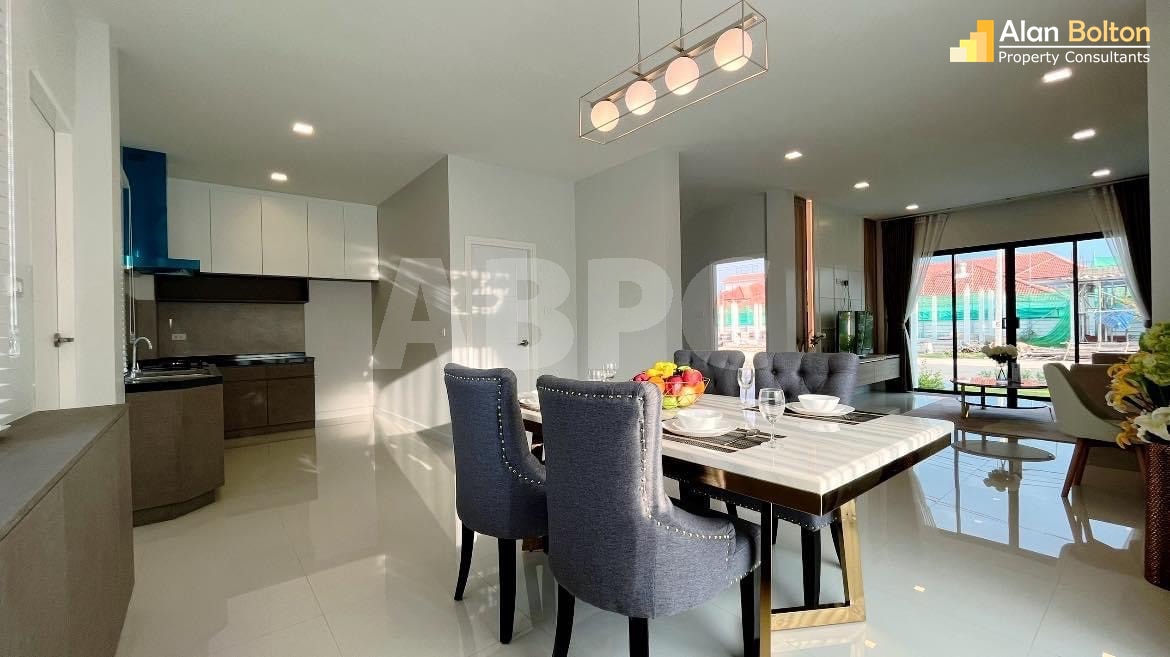 3 Bed 3 Bath House in East Pattaya photo 3