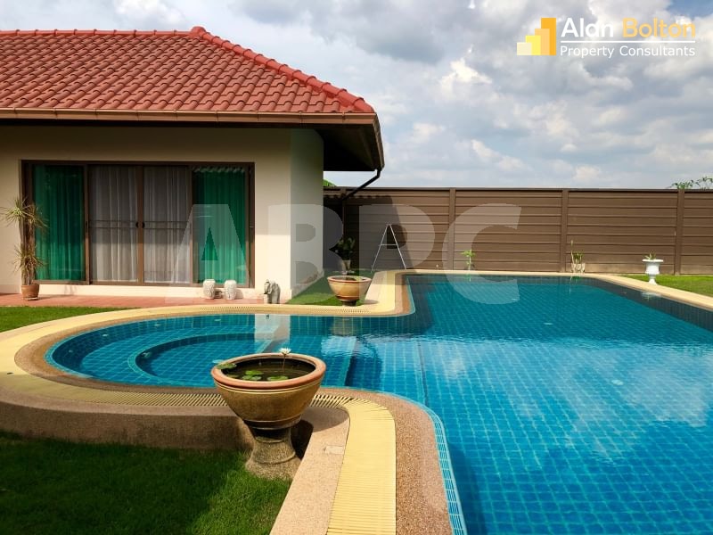 3 Bed Pool Villa in Huay Yai - Baan Balina 3 photo 5