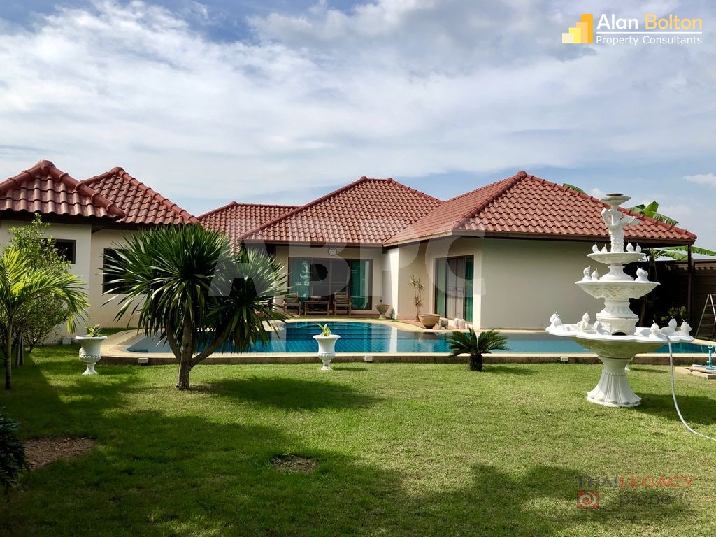 3 Bed Pool Villa in Huay Yai - Baan Balina 3