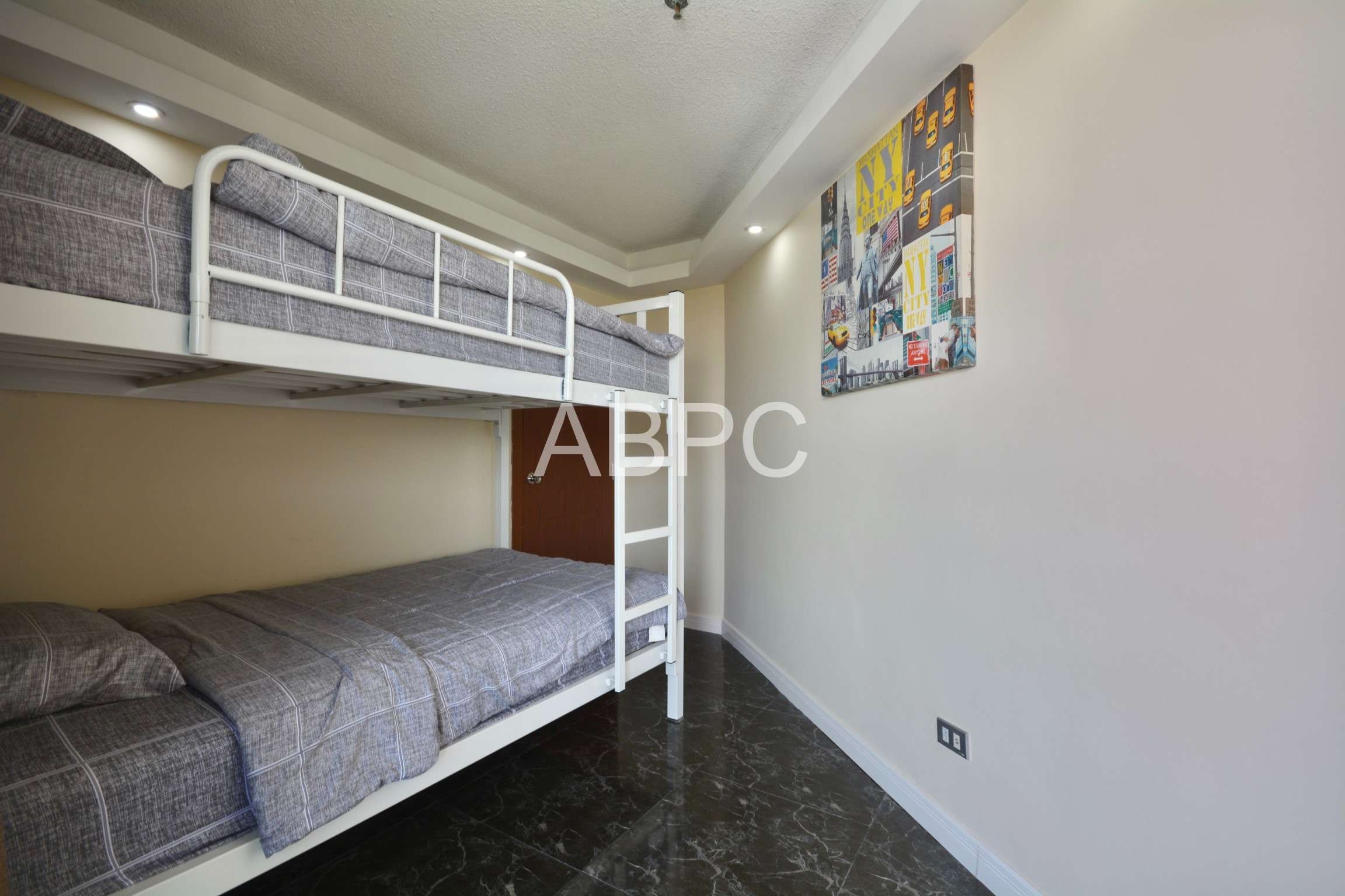 2 Bed 1 Bath Condo In Jomtien photo 7