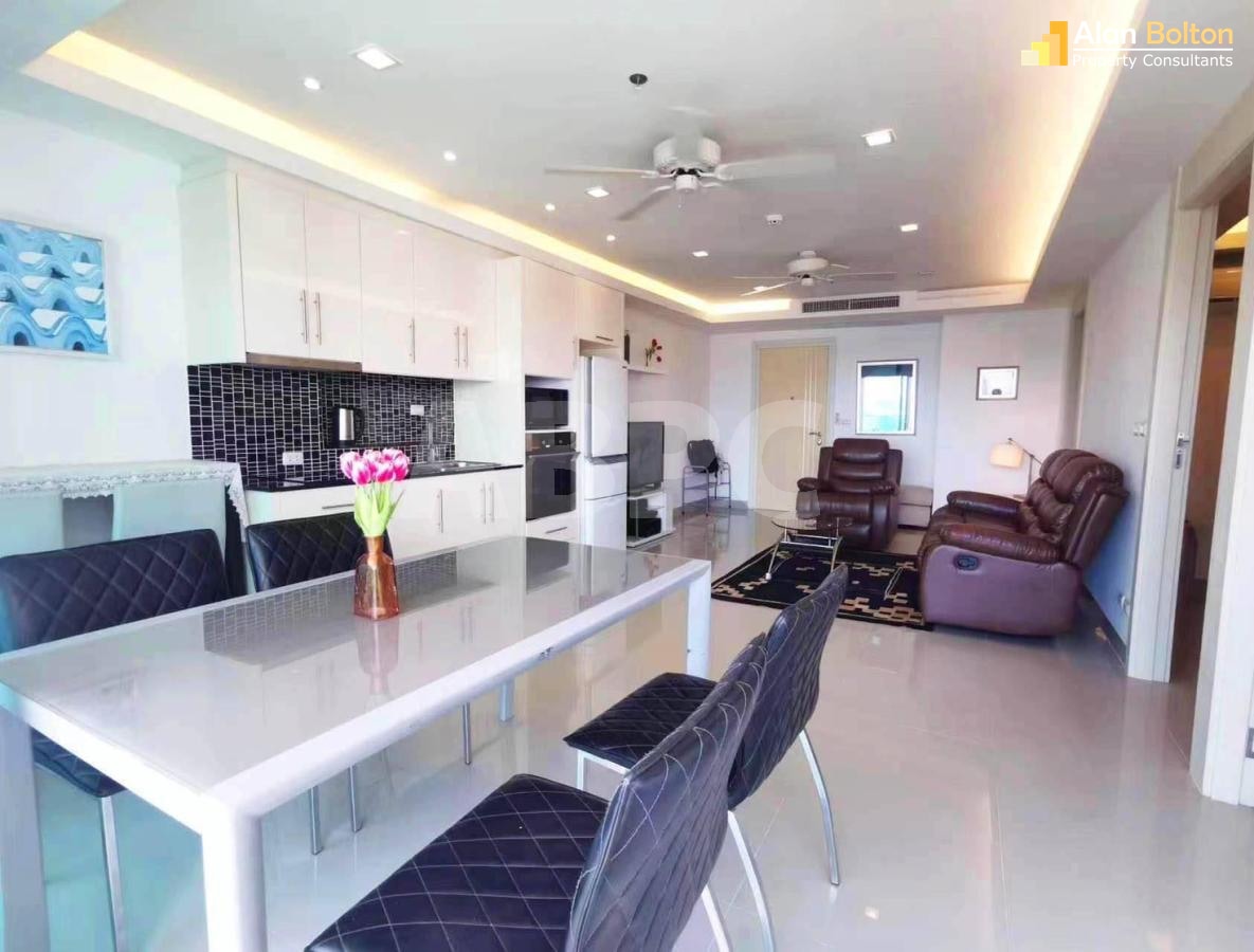 Ocean View 2 Bedroom 1 Bathroom Condo in Pratumnak photo 3