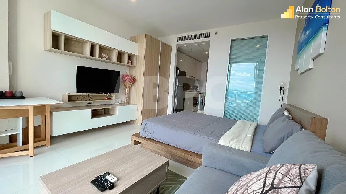 Studio Bed 1 Bath in Wong Amat ABPC0984 photo 12