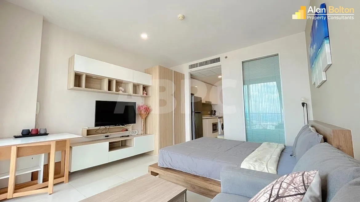 Studio Bed 1 Bath in Wong Amat ABPC0984 photo 13