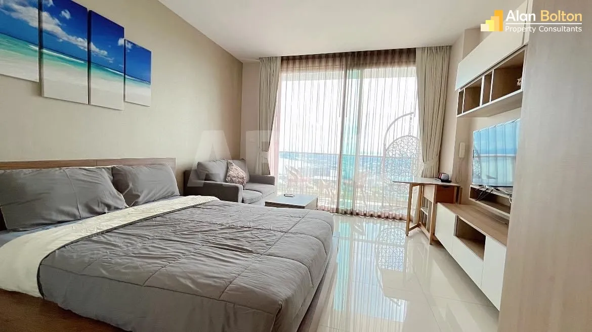 Studio Bed 1 Bath in Wong Amat ABPC0984 photo 14
