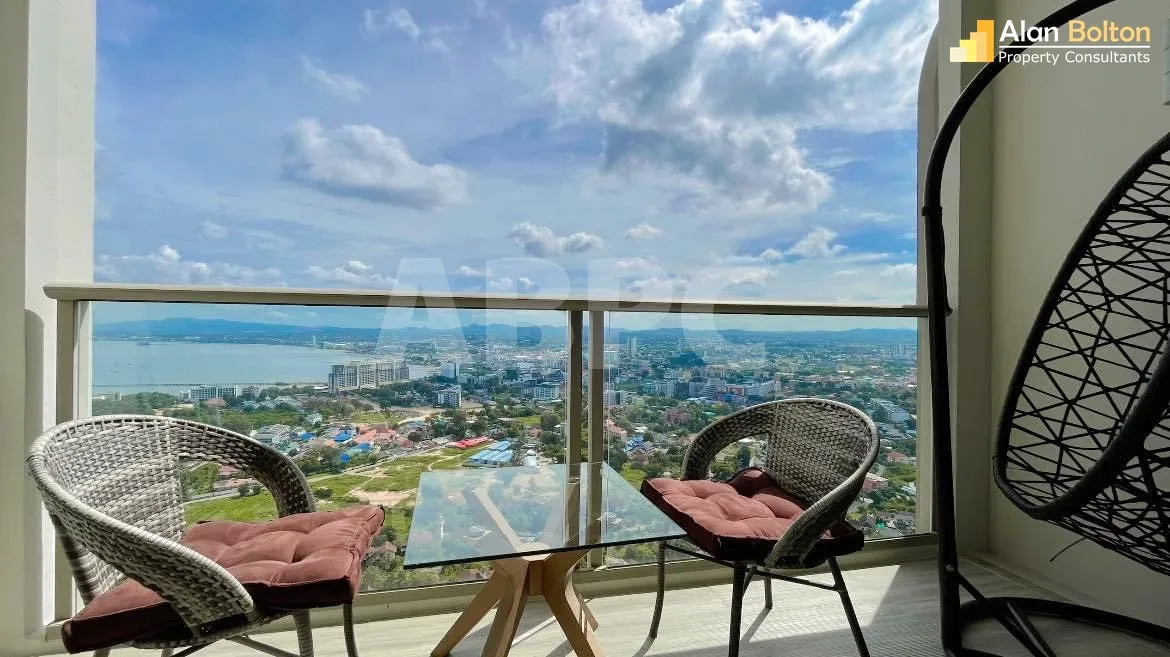 Studio Bed 1 Bath in Wong Amat ABPC0984 photo 3