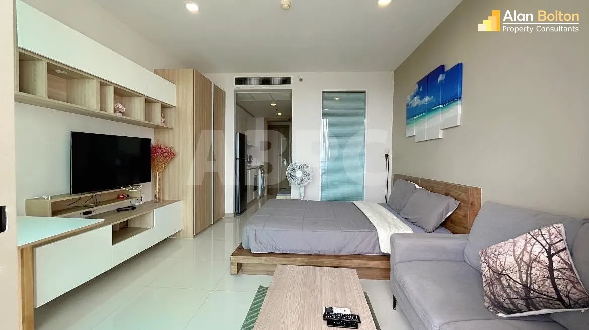 Studio Bed 1 Bath in Wong Amat ABPC0984 photo 9