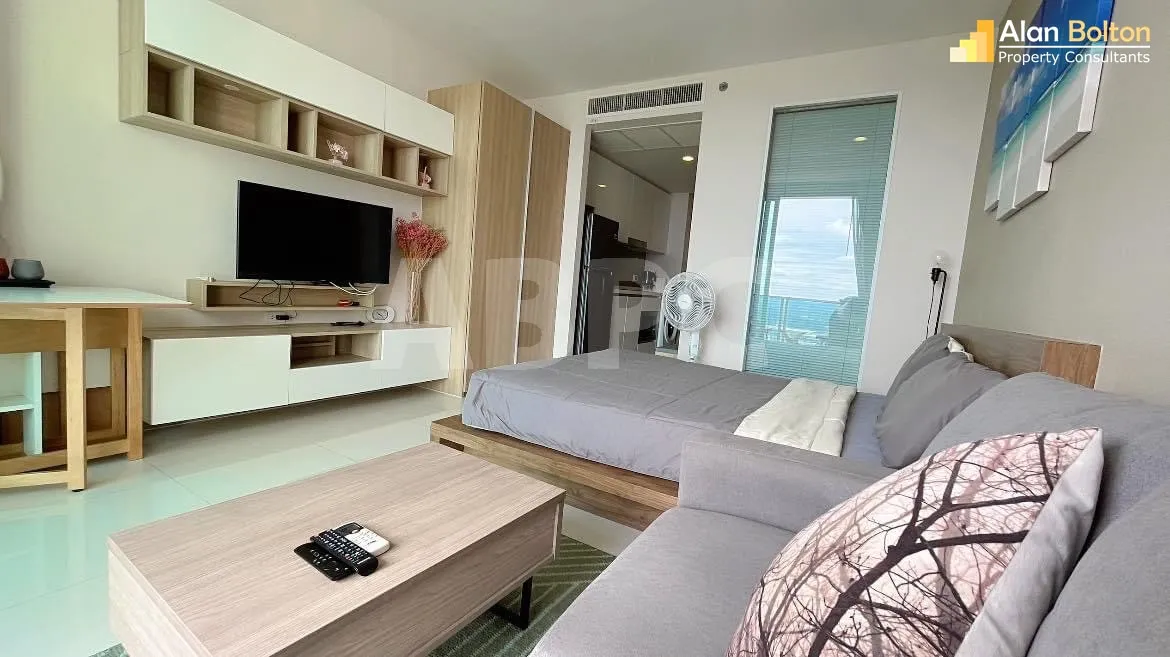 Studio Bed 1 Bath in Wong Amat ABPC0984 photo 10