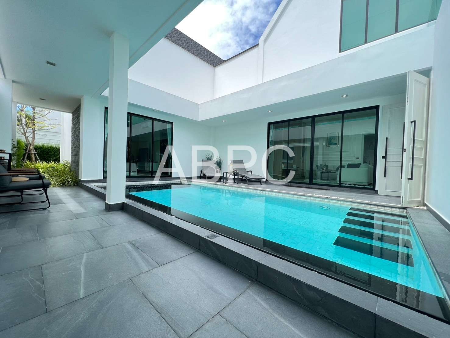 Pool Villa 3 Bedrooms 4 Bathroooms in Huay Yai photo 30