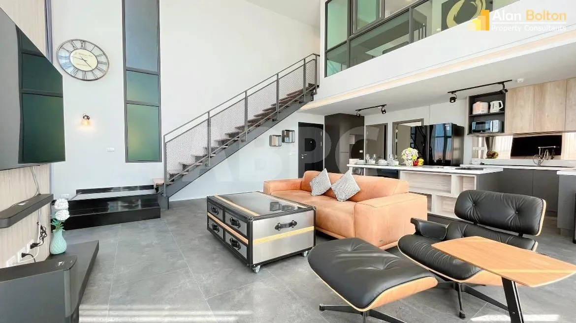 Duplex 2 Floor 2 Bedroom 3 Bathroom in East Pattaya photo 15