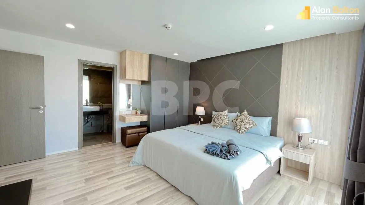 Duplex 2 Floor 2 Bedroom 3 Bathroom in East Pattaya photo 17