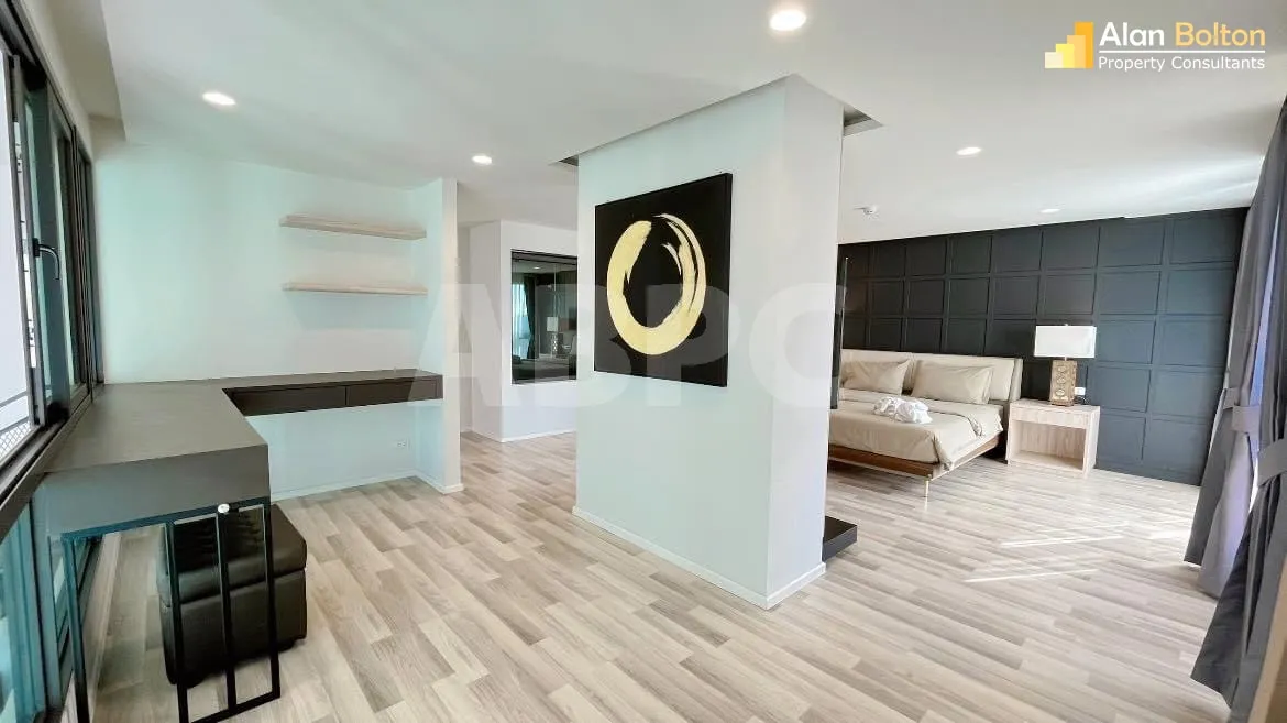 Duplex 2 Floor 2 Bedroom 3 Bathroom in East Pattaya photo 4