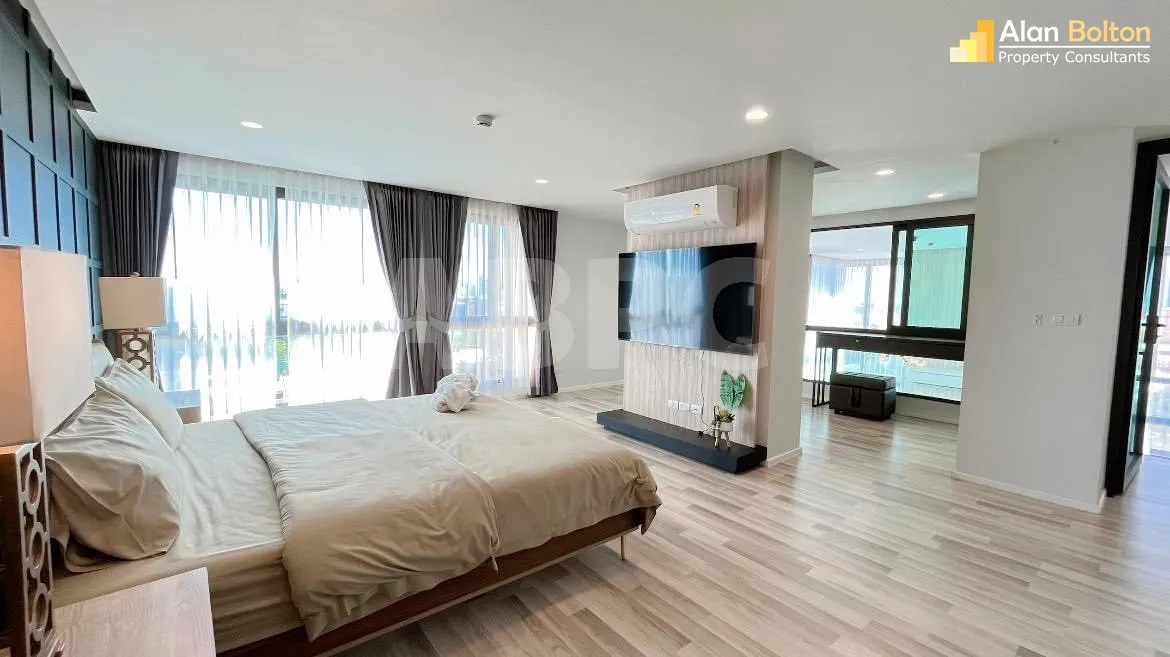 Duplex 2 Floor 2 Bedroom 3 Bathroom in East Pattaya photo 6