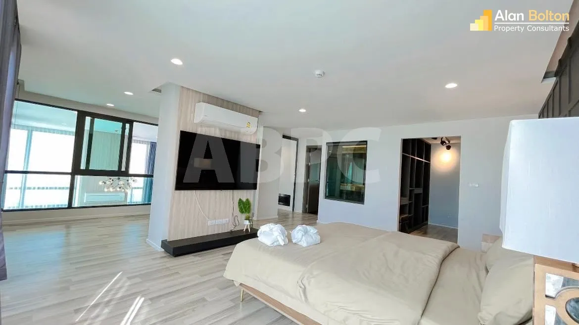 Duplex 2 Floor 2 Bedroom 3 Bathroom in East Pattaya photo 8