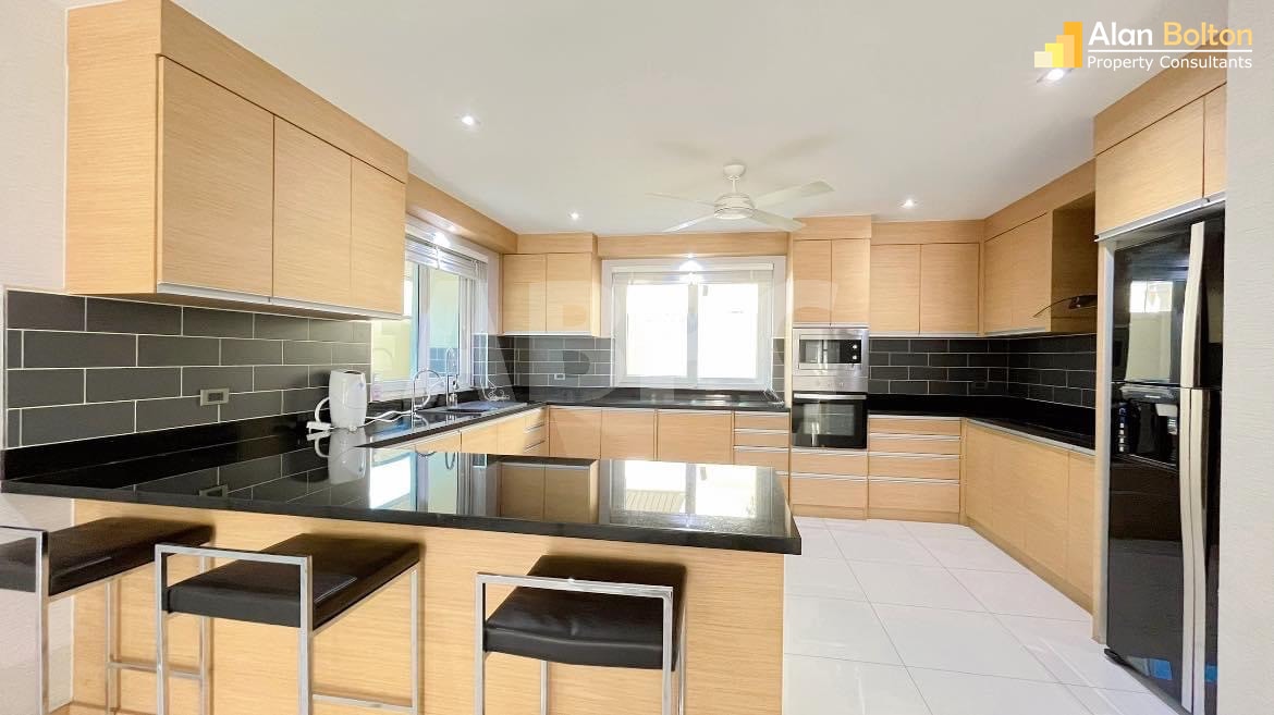 4 Bed 5 Bath in East Pattaya ABPC1013 photo 16