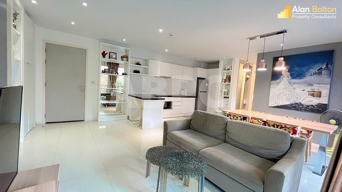 2 Bed 2 Bath Condo in Jomtien photo 6