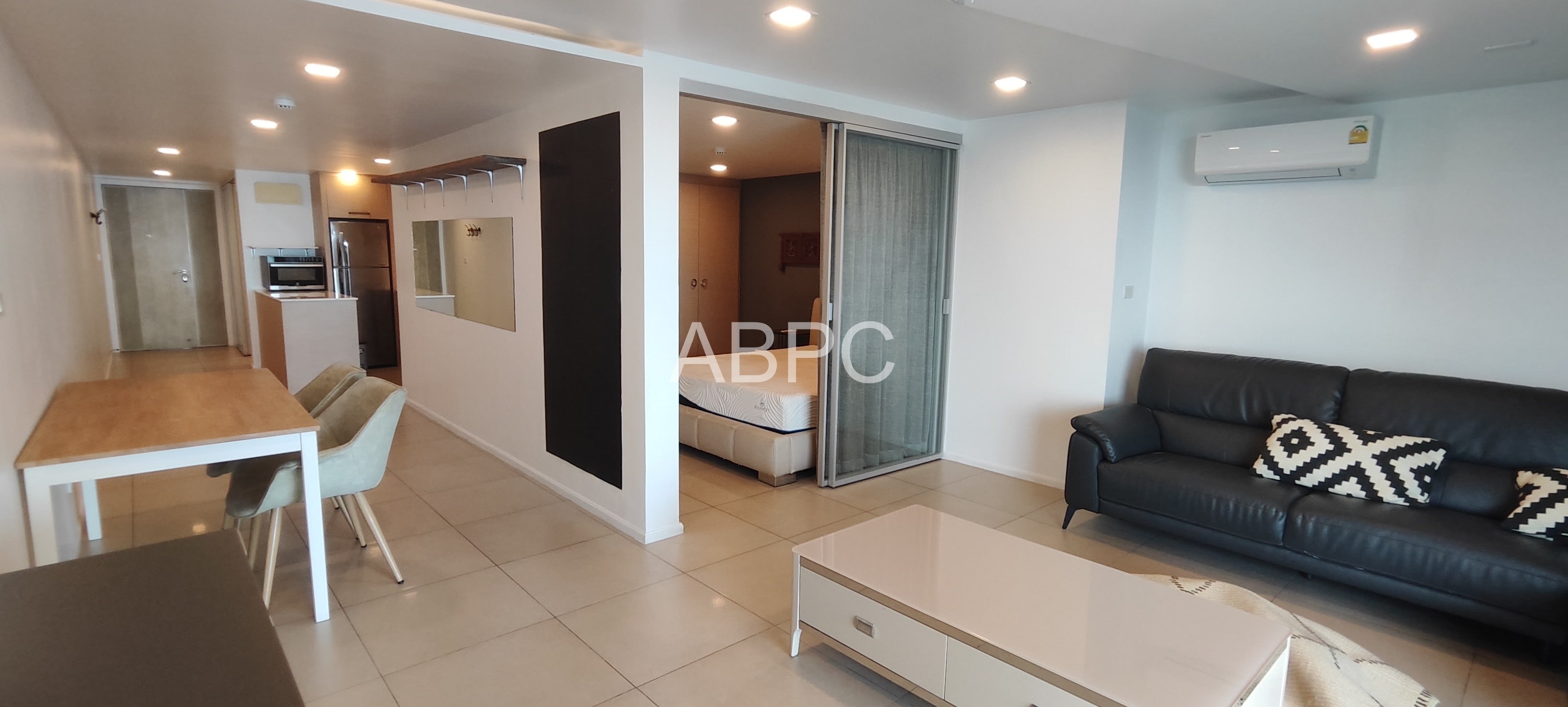Sea View 2 Bedroom Condo For Sale In Na Jomtien photo 3
