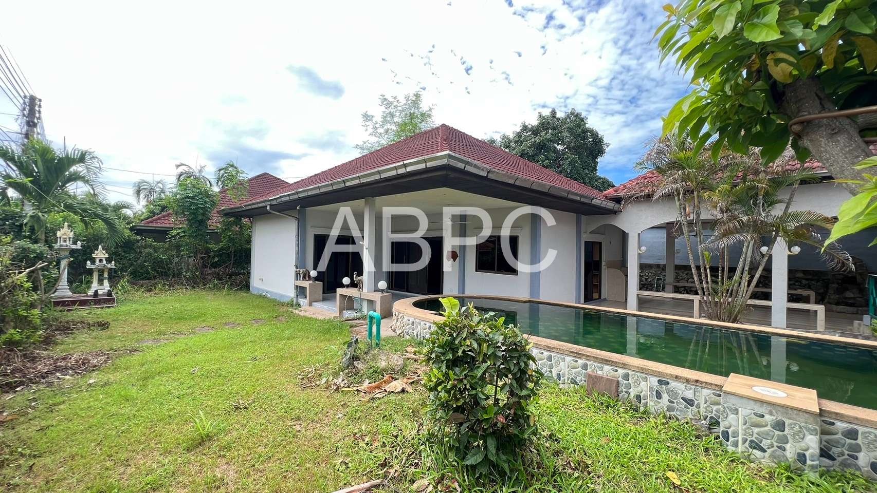 4 Bedrooms 3 Bathrooms in East Pattaya photo 7