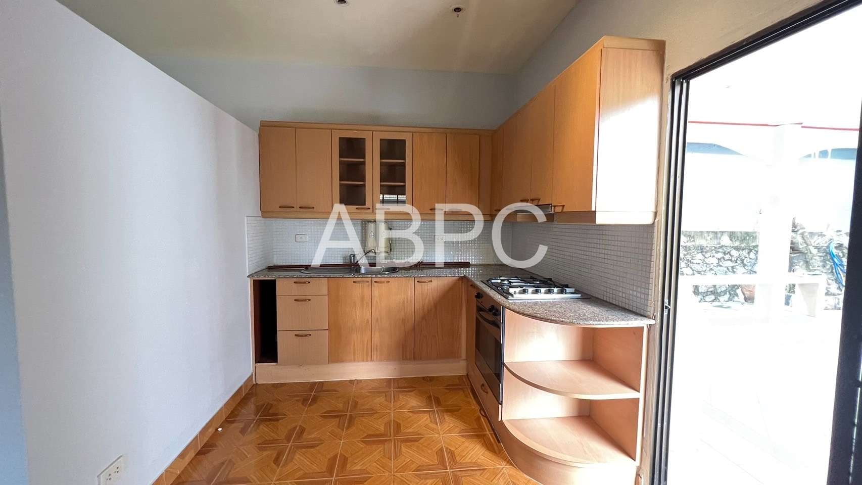 4 Bedrooms 3 Bathrooms in East Pattaya photo 11