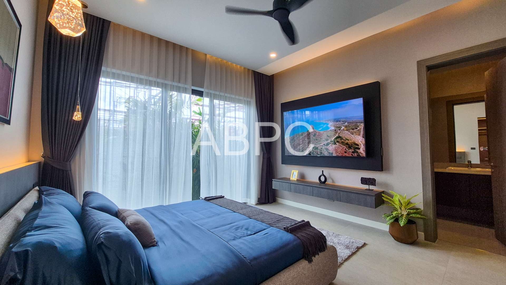 Brand-New Luxury Private Pool Villa for Sale in East Pattaya photo 8