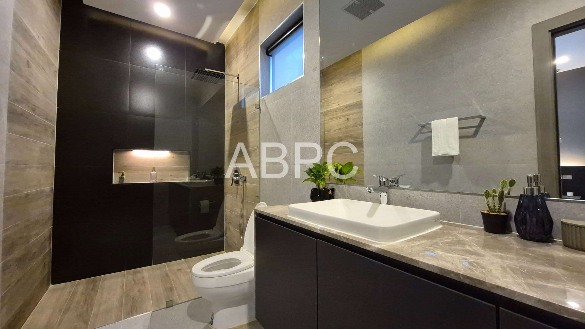 Brand-New Luxury Private Pool Villa for Sale in East Pattaya photo 3