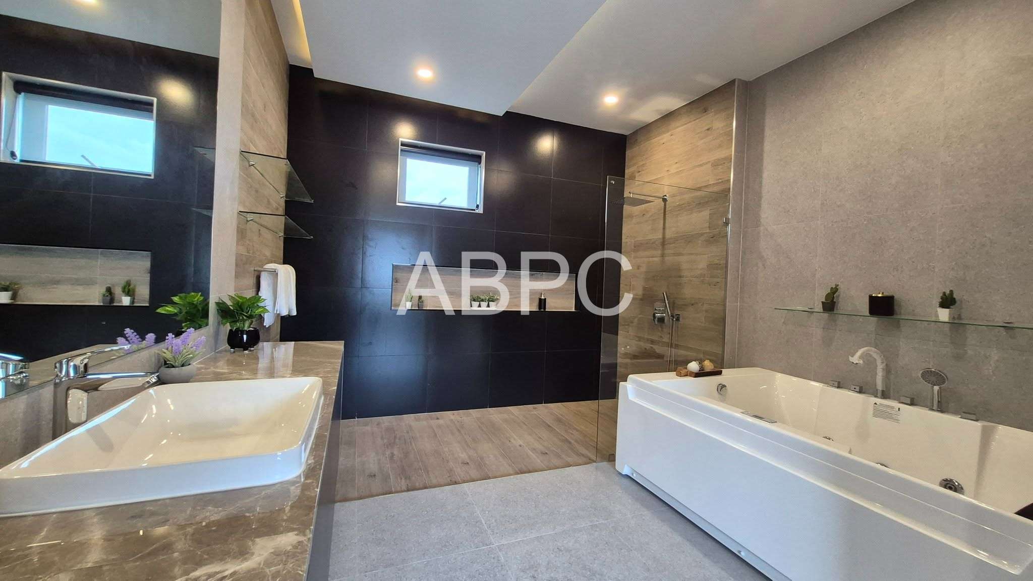 Brand-New Luxury Private Pool Villa for Sale in East Pattaya photo 2