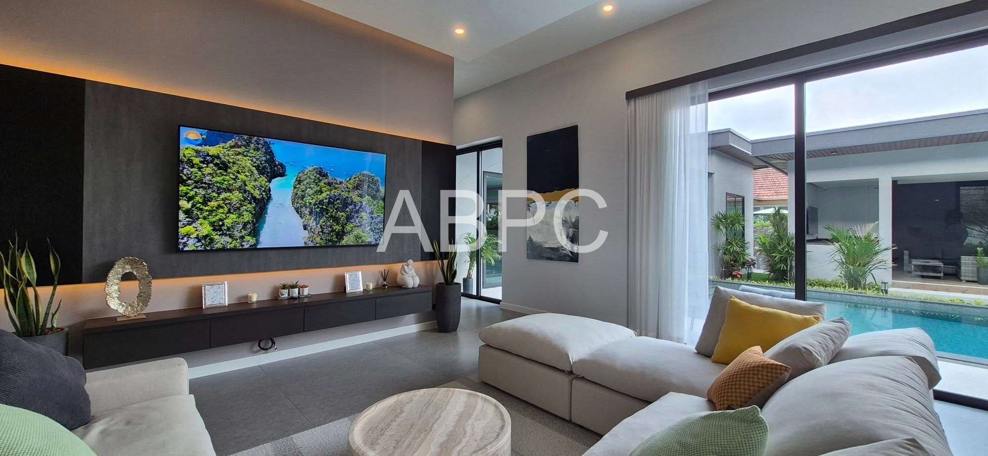 Brand-New Luxury Private Pool Villa for Sale in East Pattaya photo 5