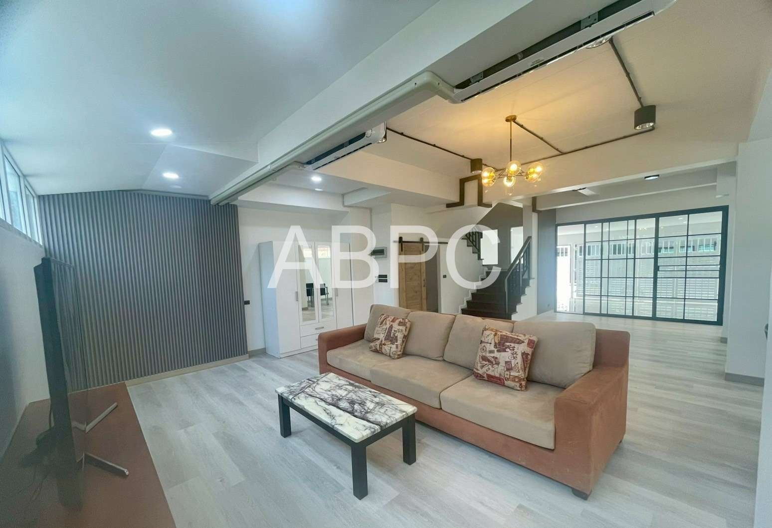 Town Home For Sale in Central Pattaya photo 15