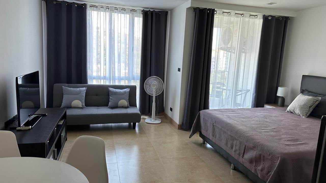 The Cliff Nova studio photo 11