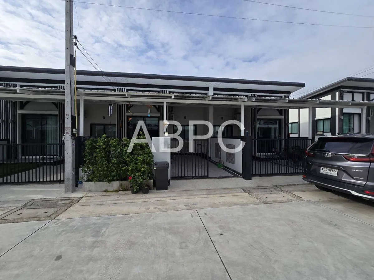 Brand New 2 Bed 2 Bath Townhouse In East Pattaya