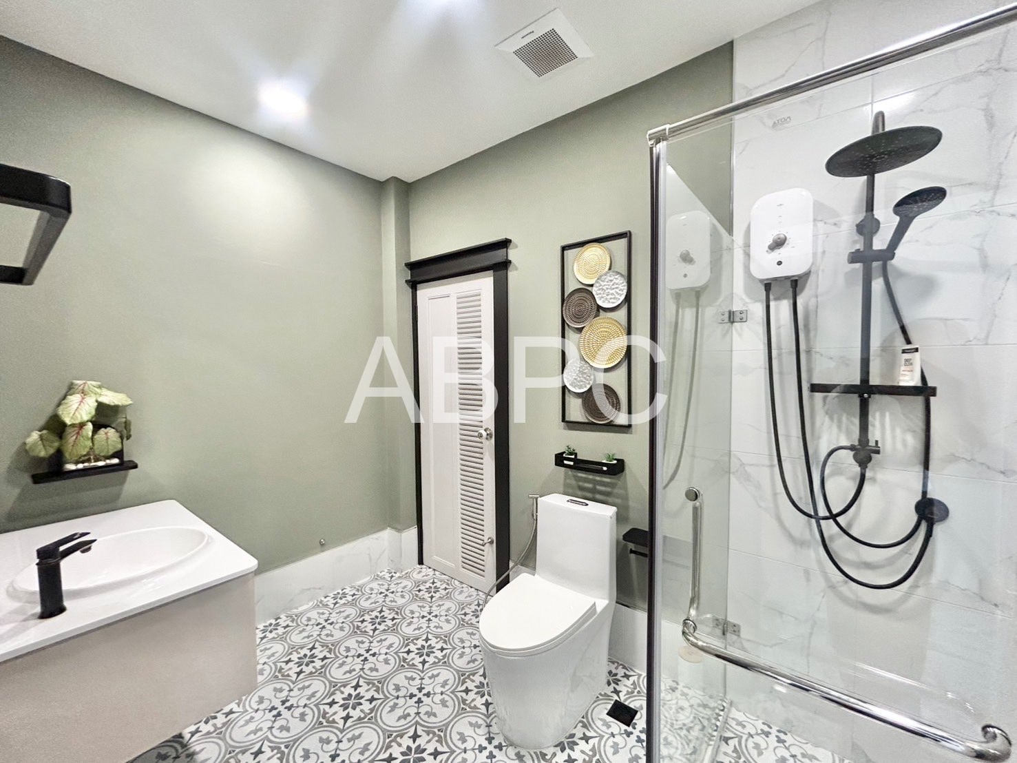 3 Bedroom House For Rent In East Pattaya photo 9
