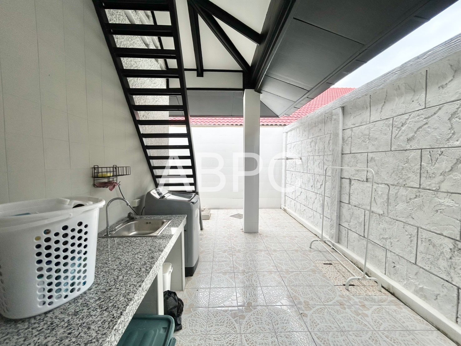 3 Bedroom House For Rent In East Pattaya photo 7