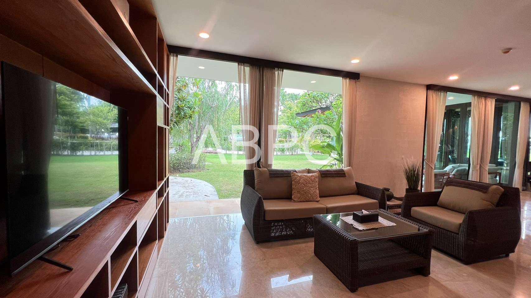 2 Bedrooms 2 Bathrooms in Bangsaray photo 5