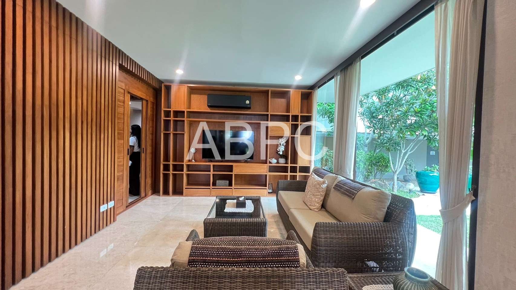 2 Bedrooms 2 Bathrooms in Bangsaray photo 4