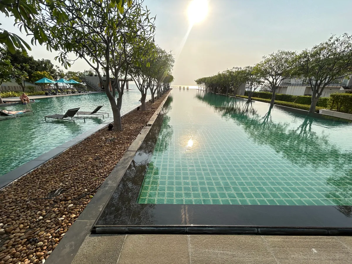 Beachfront Condo For Sale In Jomtien photo 17