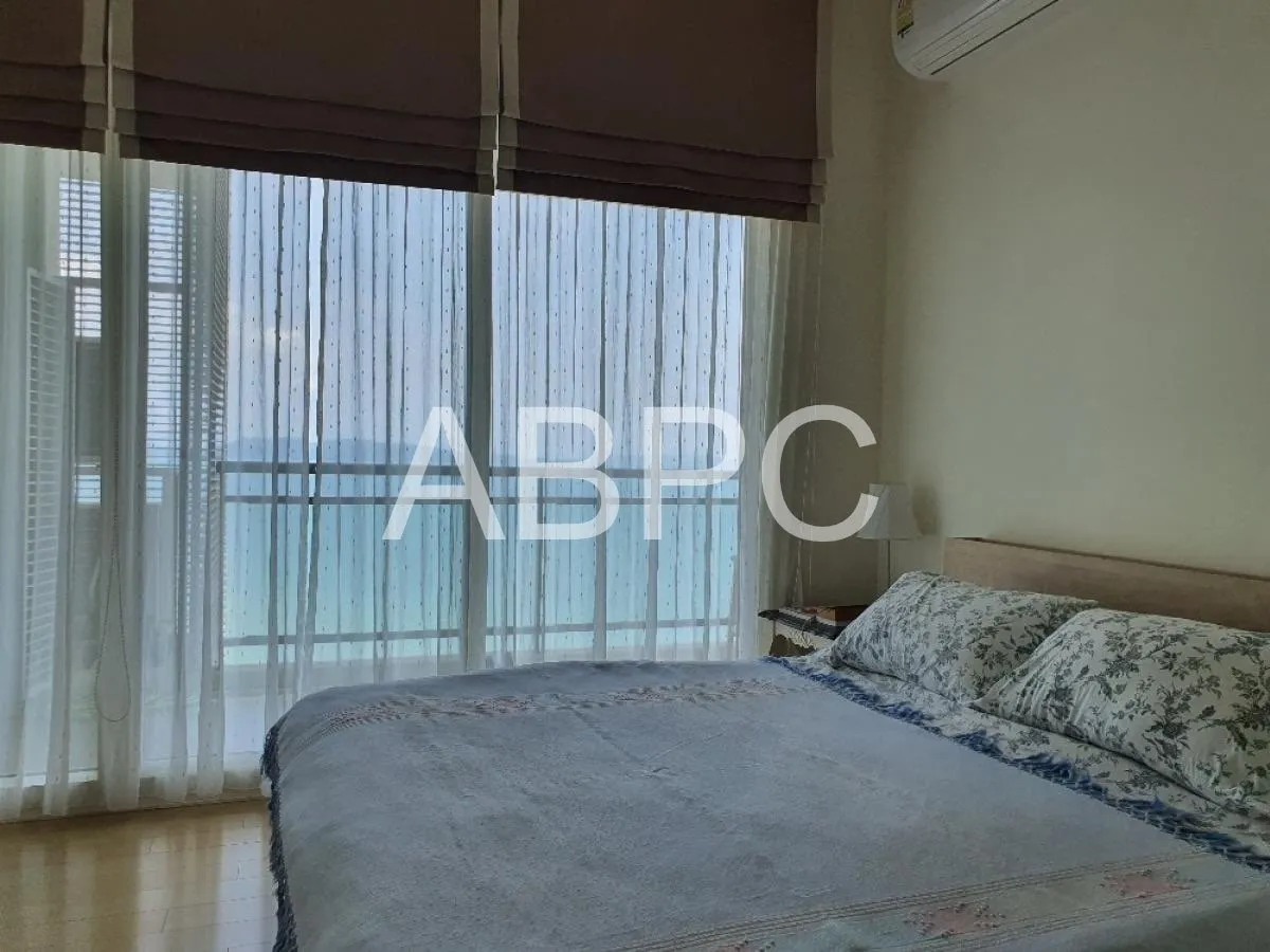 Beachfront Condo For Sale In Jomtien photo 3