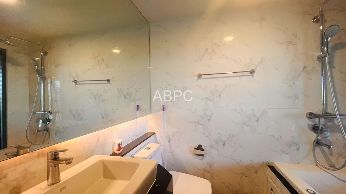 Decent Seaview 2 bedrooms 2 Bathrooms for Rent in Pratumnak photo 5