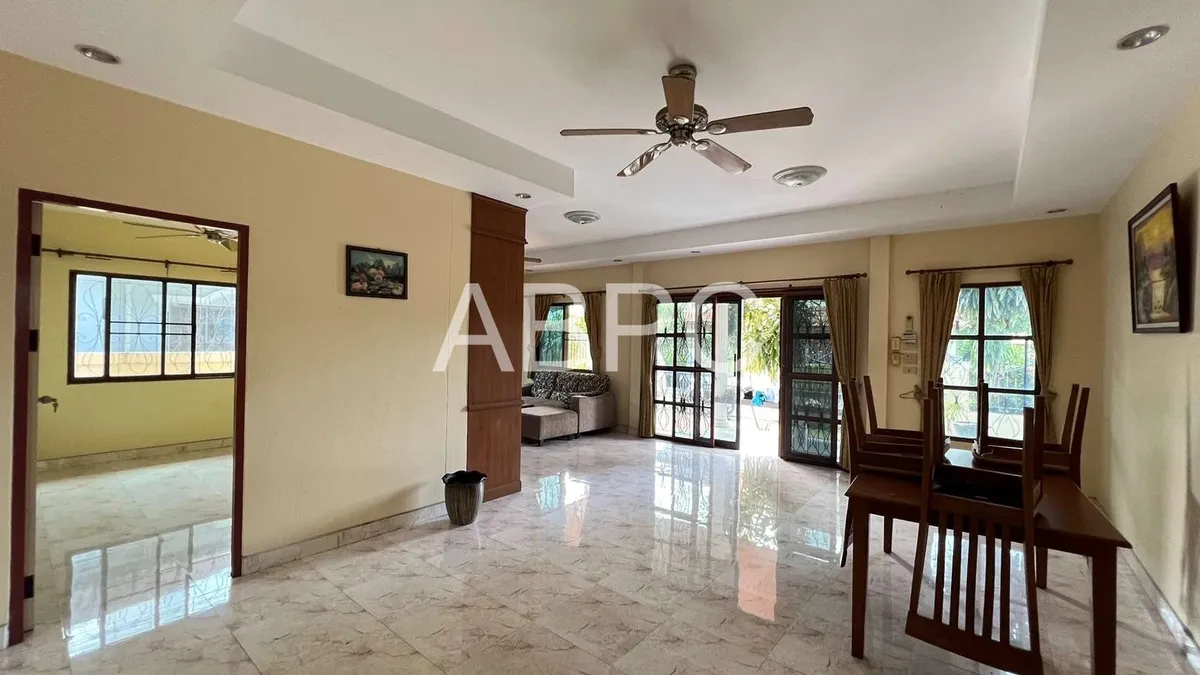 3 Bedrooms 2 Bathrooms in Jomtien photo 3