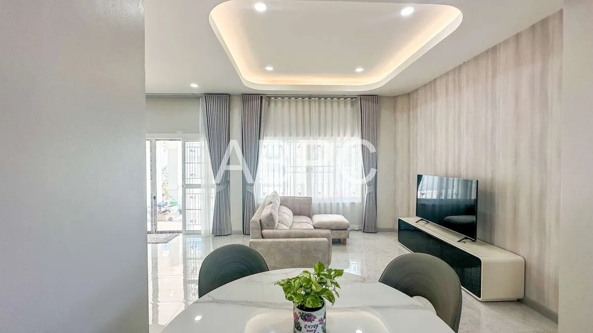 3 Bedrooms 2 Bathrooms in East Pattaya photo 5