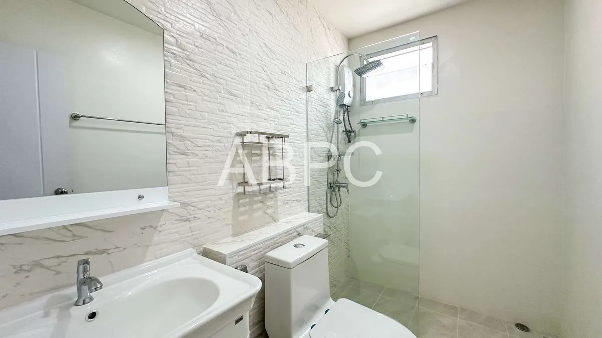 3 Bedrooms 2 Bathrooms in East Pattaya photo 10
