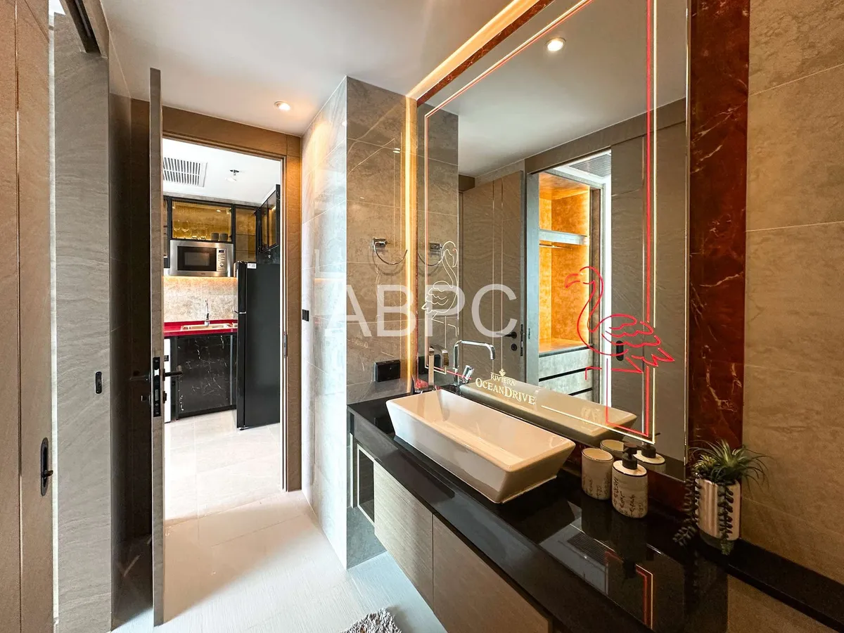 Sea View Condo For Rent photo 13