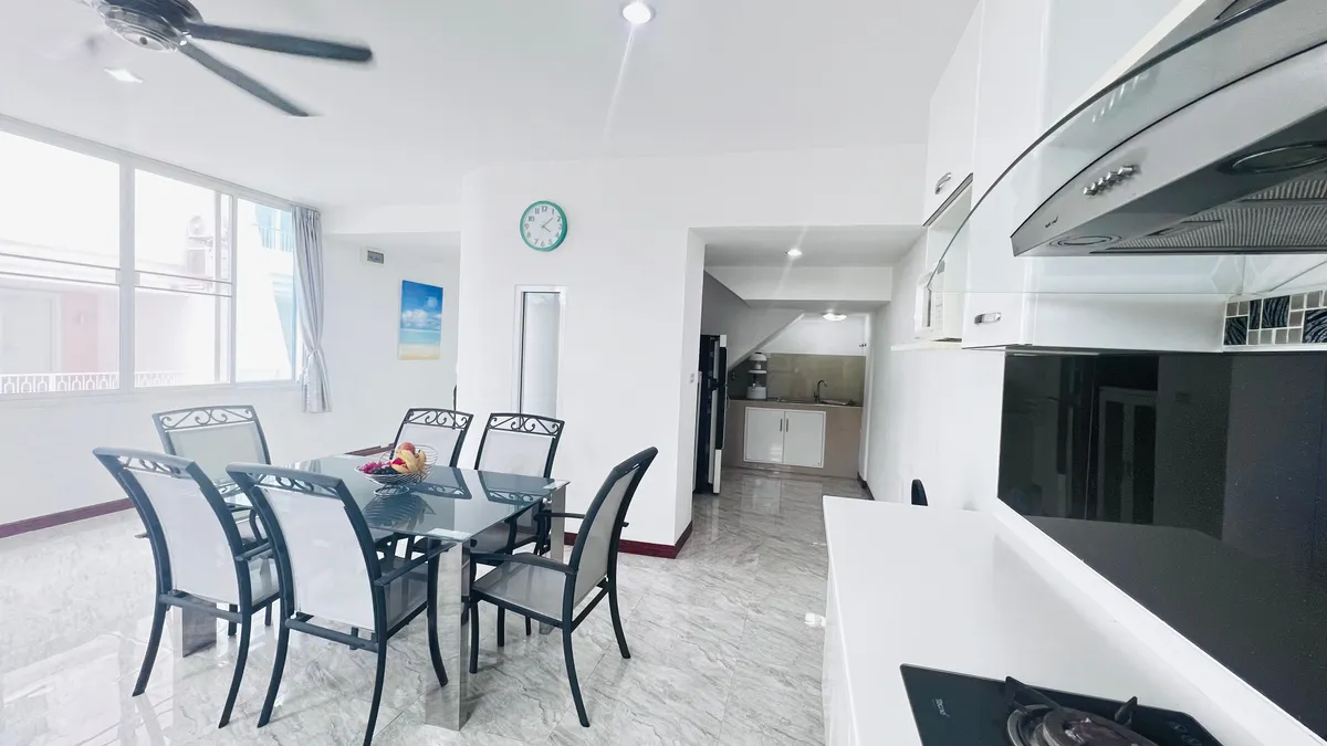 Precious Beachfront with Seaview Townhouse for RENT in Jomtien photo 42