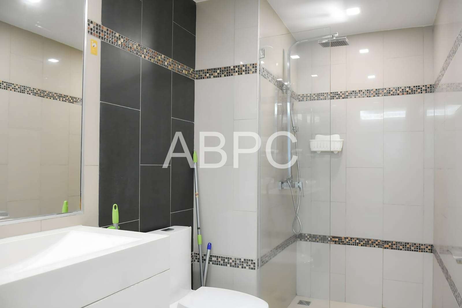 Pool View 1 Bed 1 Bath Condo In Pratumnak photo 11