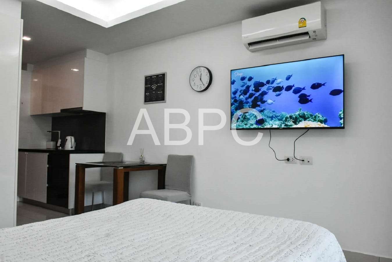 Pool View Studio Condo In Pratumnak photo 4
