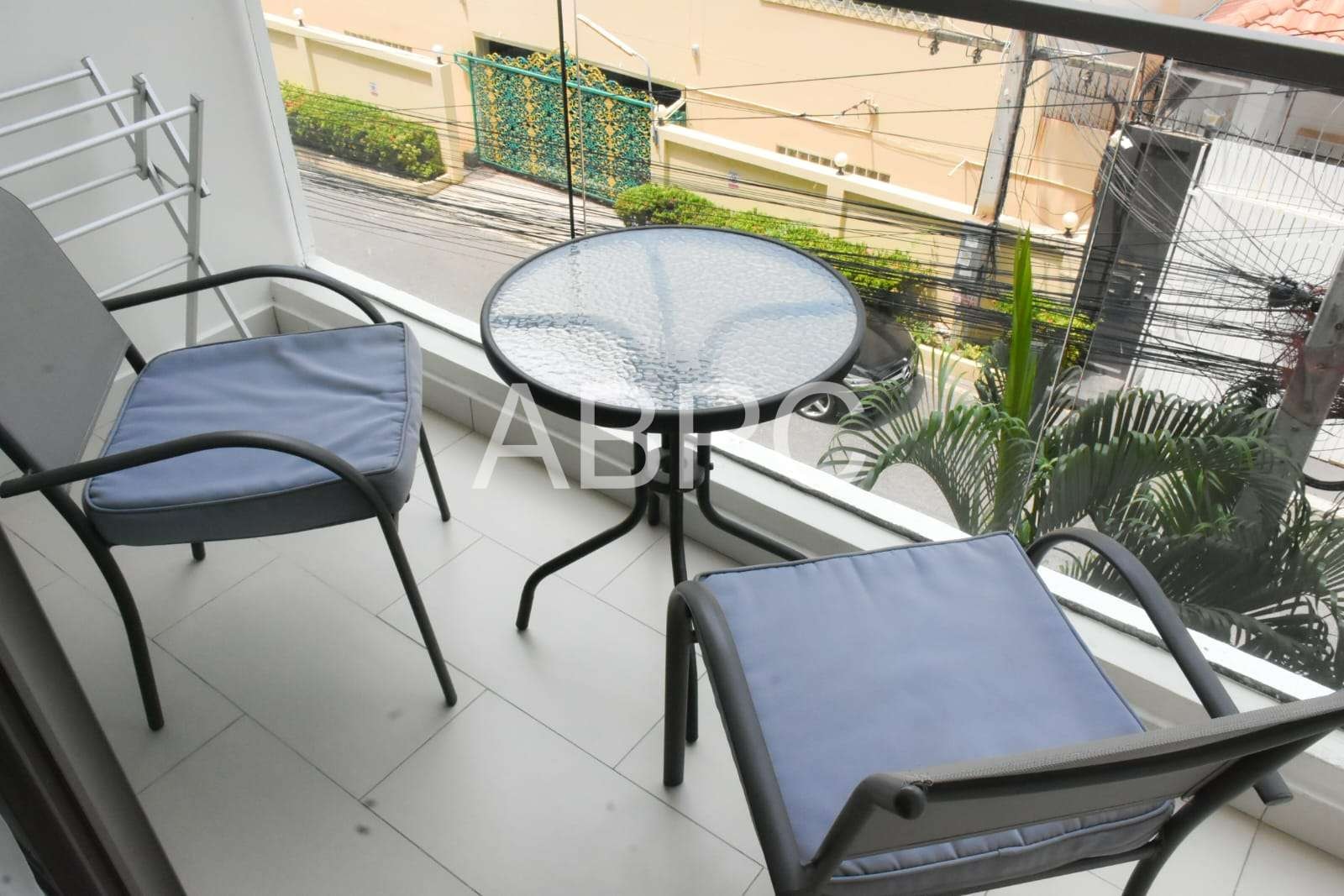 Studio Condo For sale In Prahtamnak photo 5