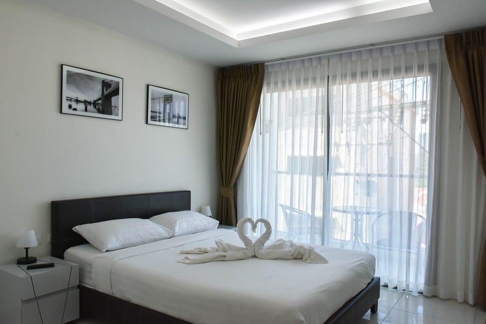 Studio Condo For sale In Prahtamnak photo 16
