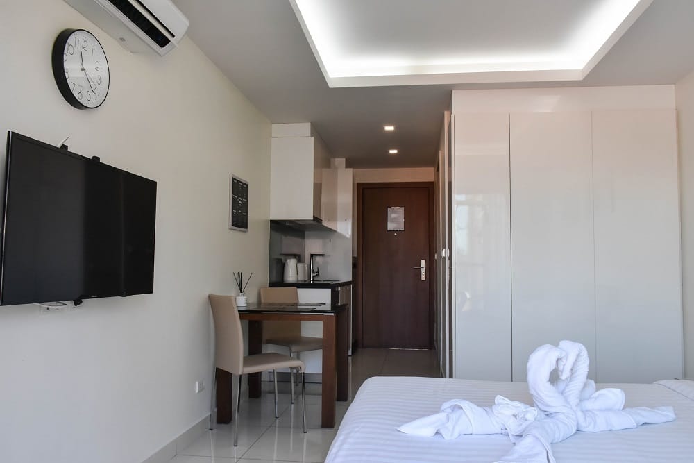 Studio Condo For sale In Prahtamnak photo 14